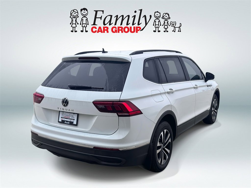 Used 2024 Volkswagen Tiguan S image 3