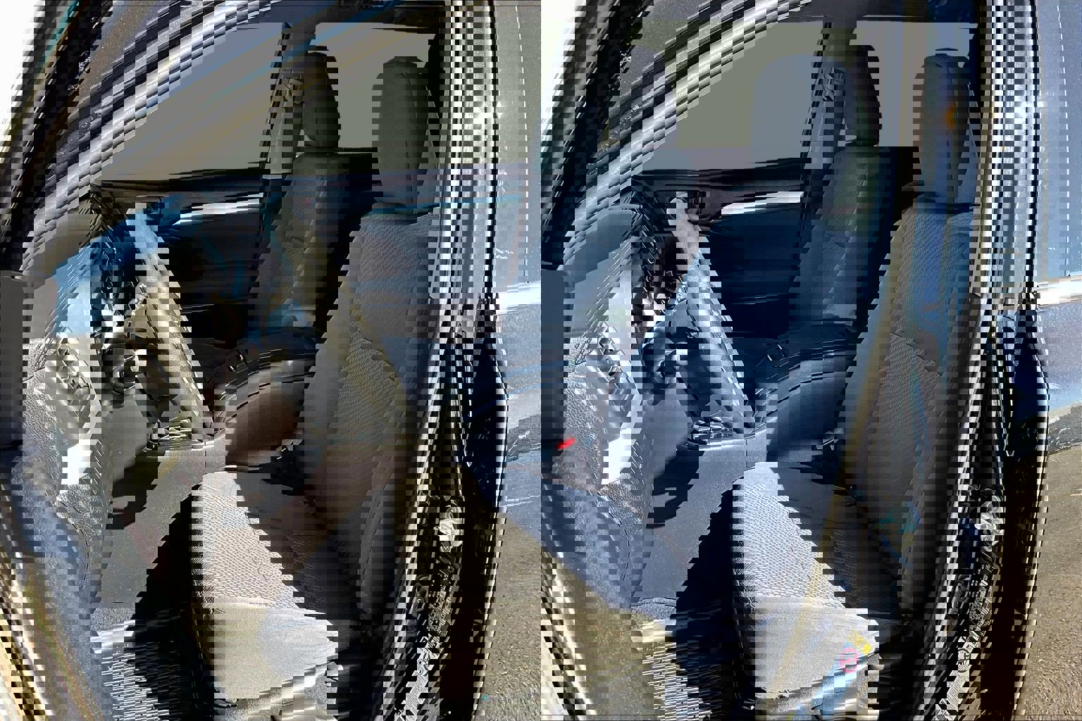 Used 2019 Toyota Highlander LE image 23