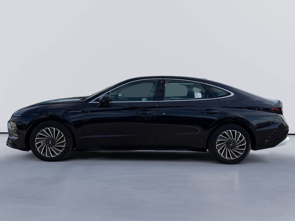 Used 2025 Hyundai Sonata SEL FWD image 6