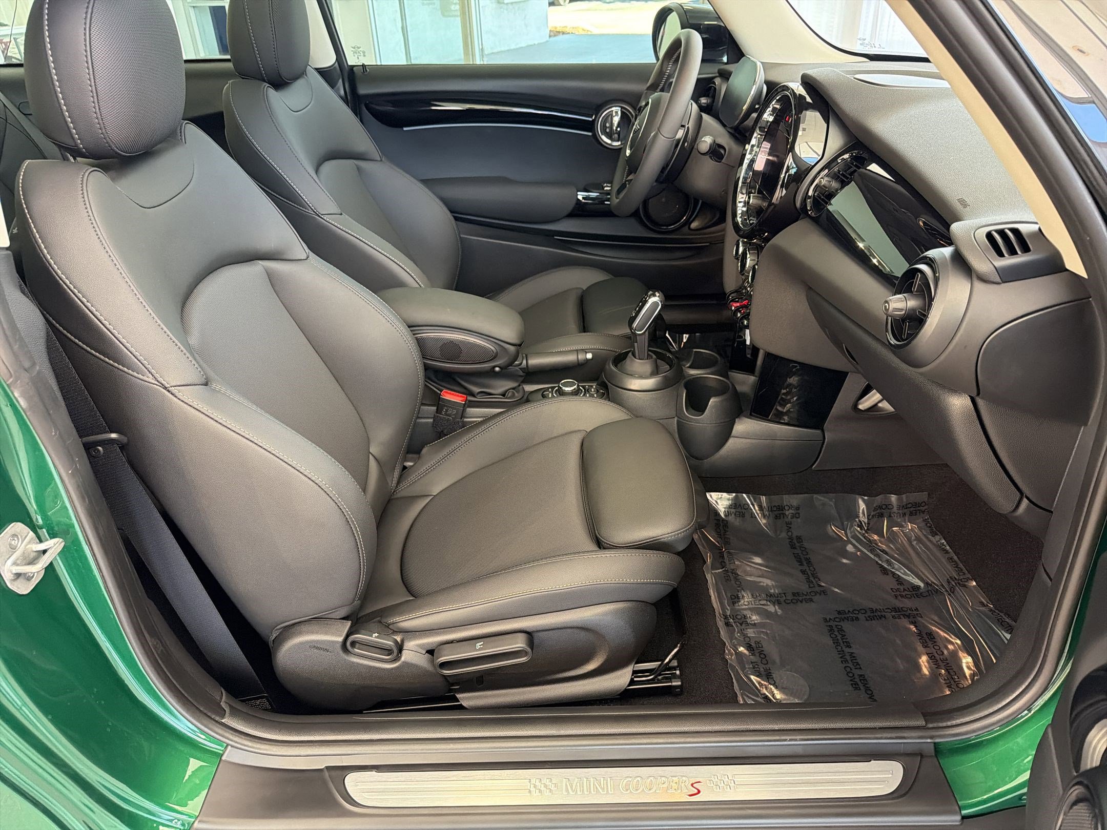 Certified 2024 MINI Cooper S FWD image 29