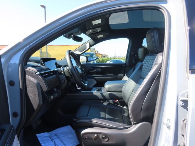 Used 2025 GMC Sierra EV Denali image 15