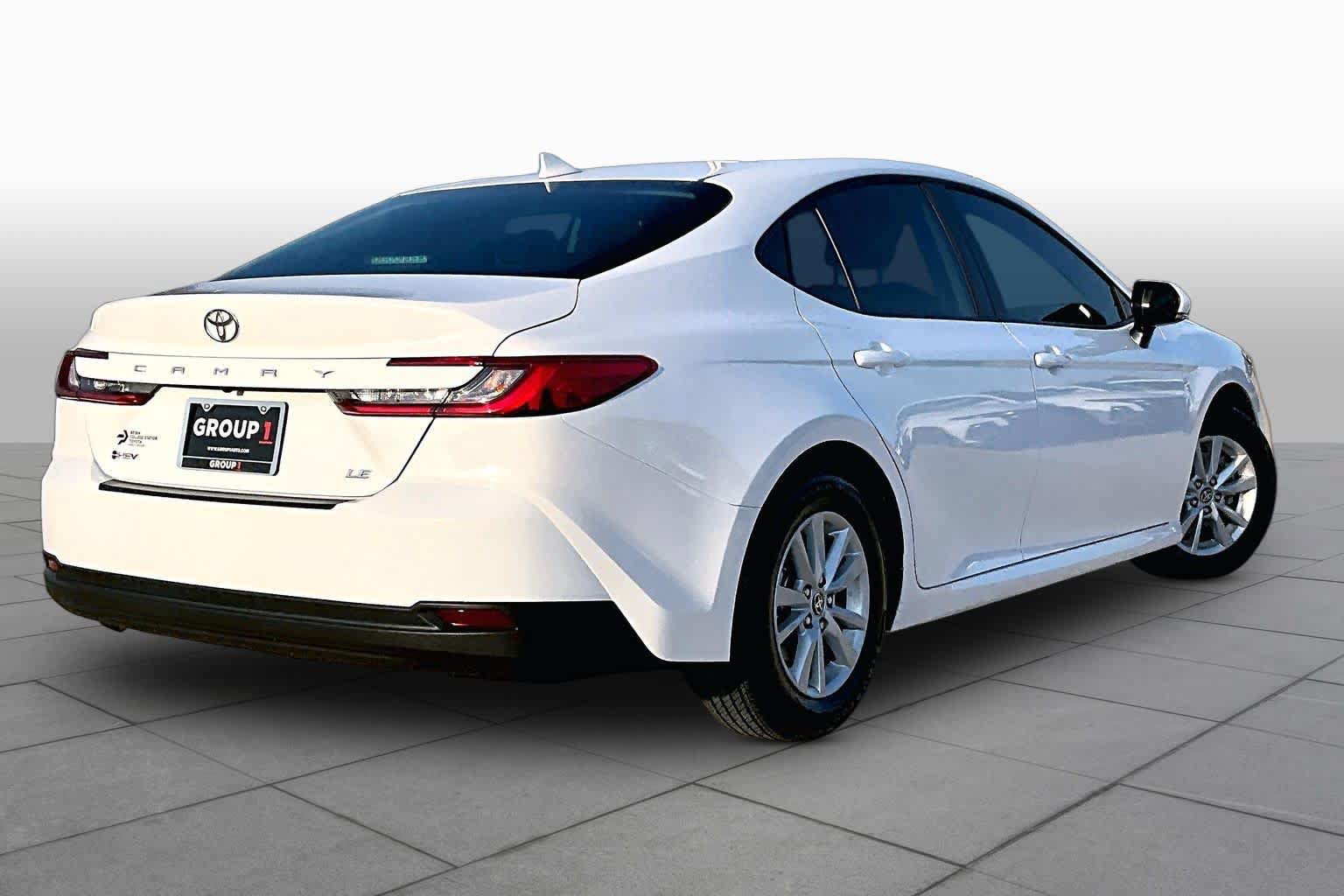 Used 2026 Toyota Camry LE w/ Convenience Package FWD image 13