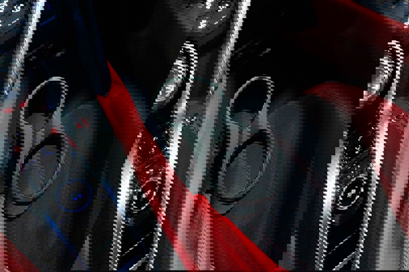 Used 2017 Acura NSX image 41