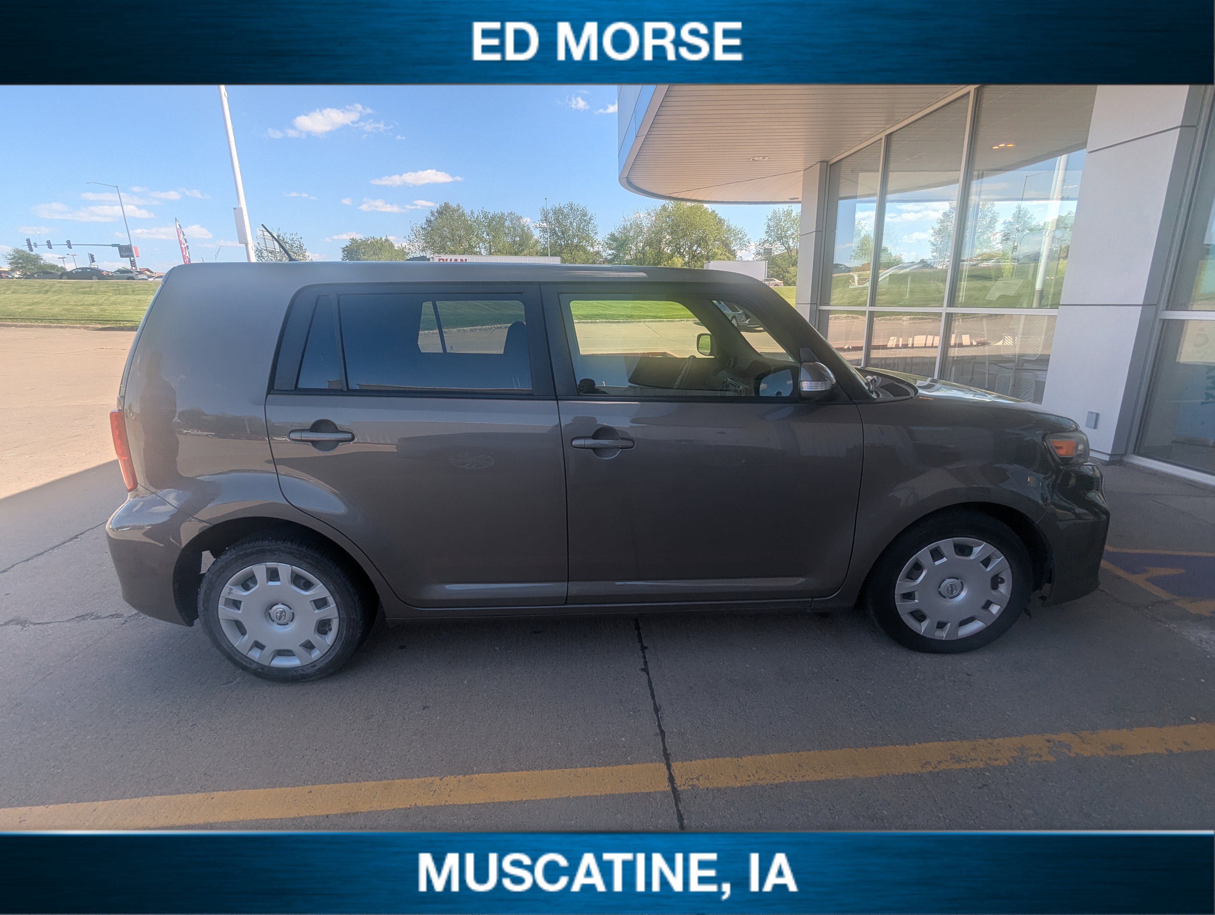 Used 2014 Scion xB FWD image 6
