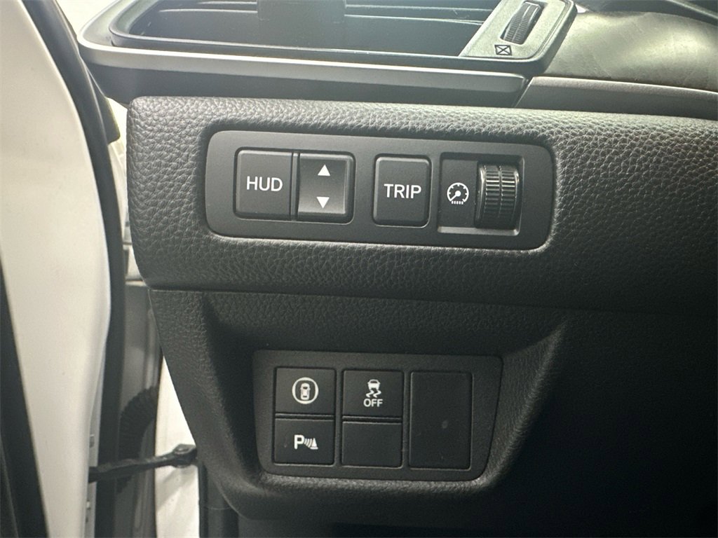 Used 2019 Honda Accord Touring image 33