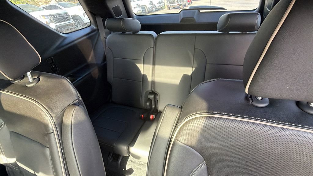 Certified 2023 Chevrolet Traverse Premier w/ Redline Edition image 23