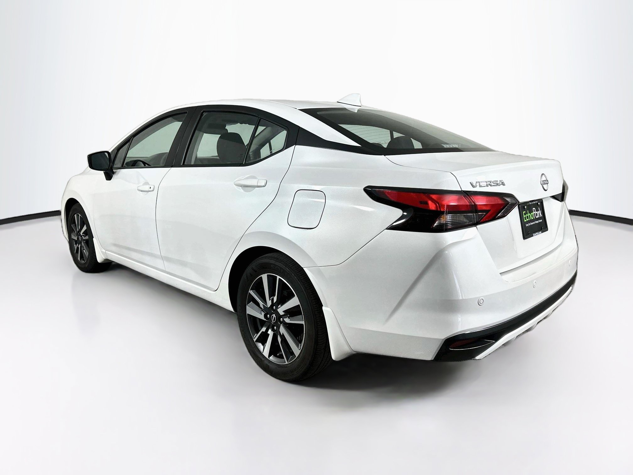 Used 2025 Nissan Versa SV w/ Trunk Package FWD image 5