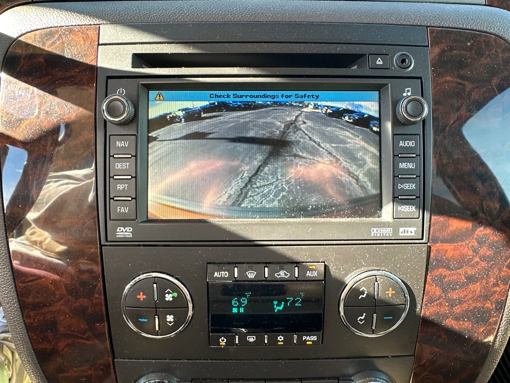 Used 2008 GMC Yukon Denali image 28