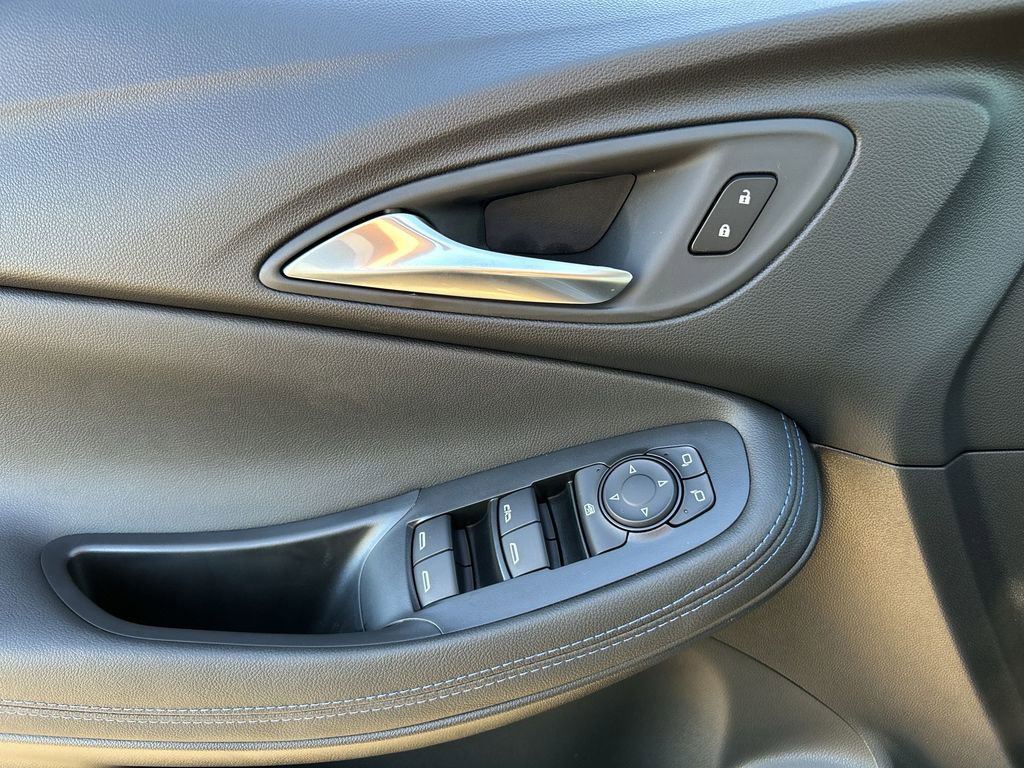 New 2026 Buick Encore GX Sport Touring image 23