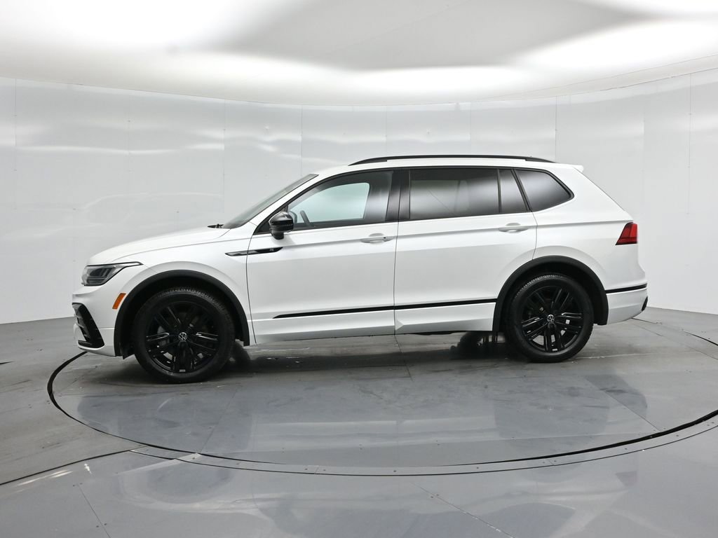 Used 2022 Volkswagen Tiguan SE R-Line FWD image 27