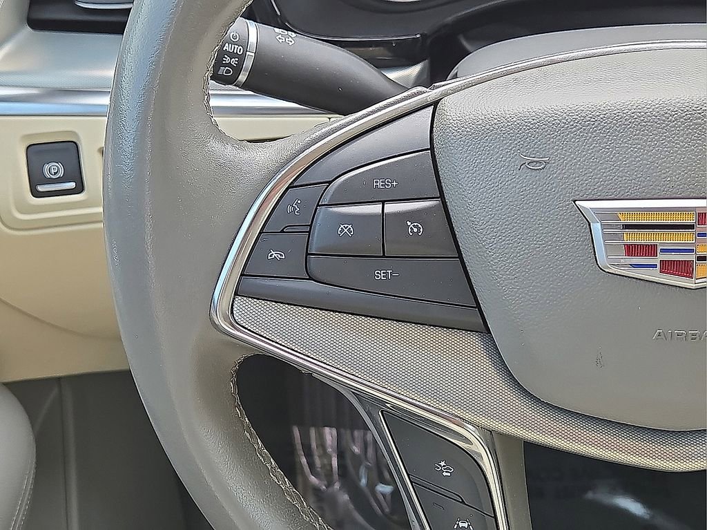 Used 2021 Cadillac XT5 Premium Luxury image 19