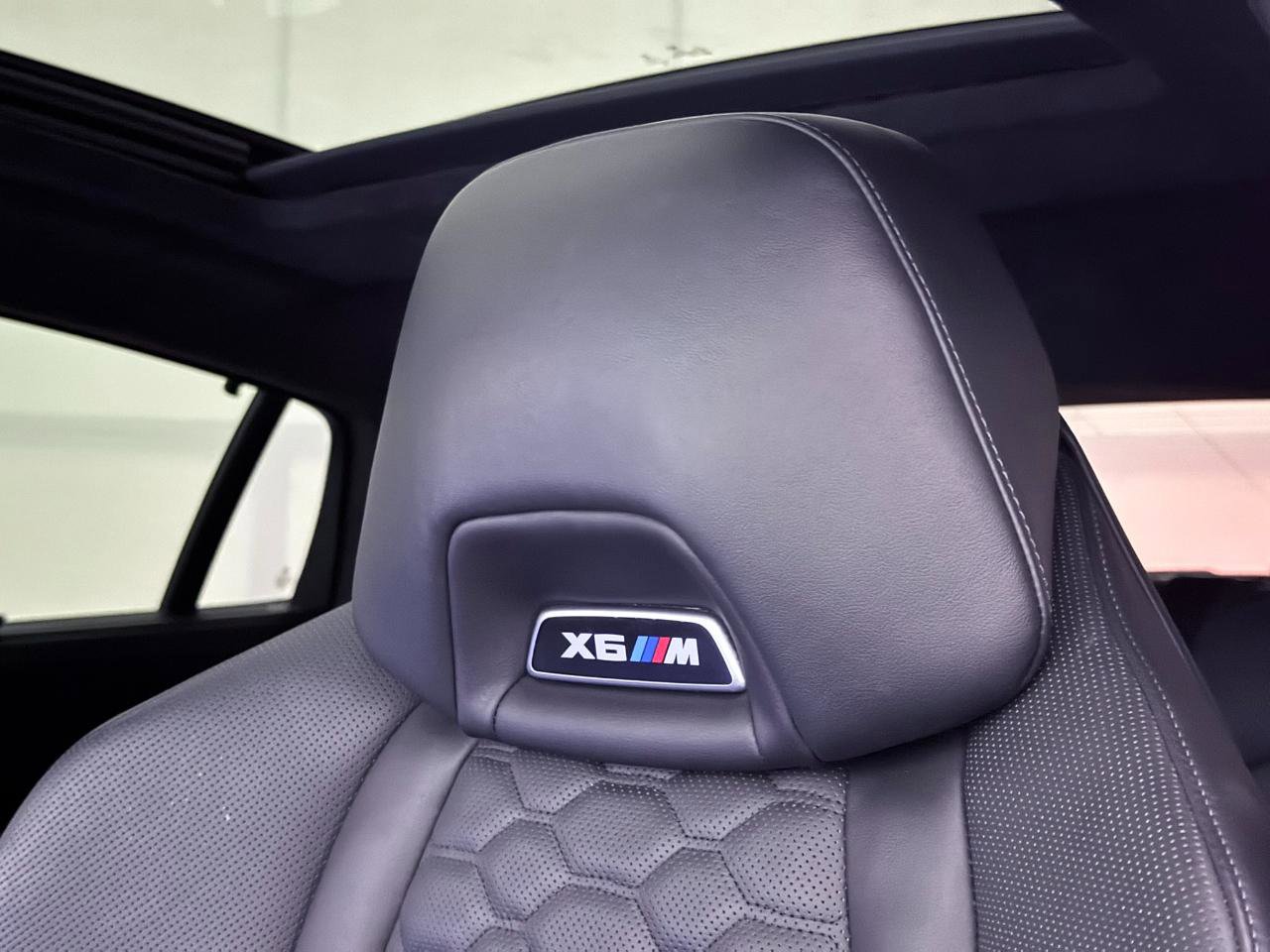 Used 2022 BMW X6 M w/ Executive Package AWD/4WD image 23