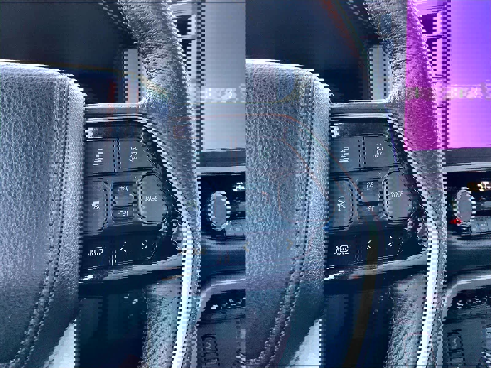 Used 2023 Toyota Tundra Limited image 24