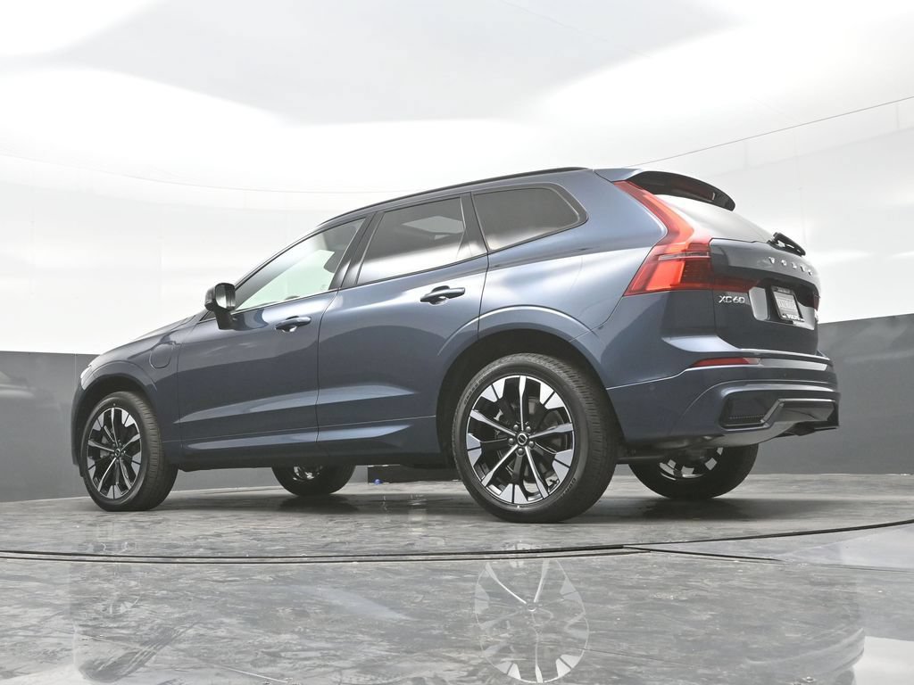 New 2026 Volvo XC60 T8 Plus w/ Climate Package AWD/4WD image 31