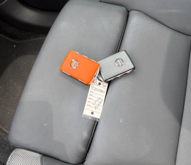 Used 2023 Volvo C40 Recharge Core AWD/4WD image 5