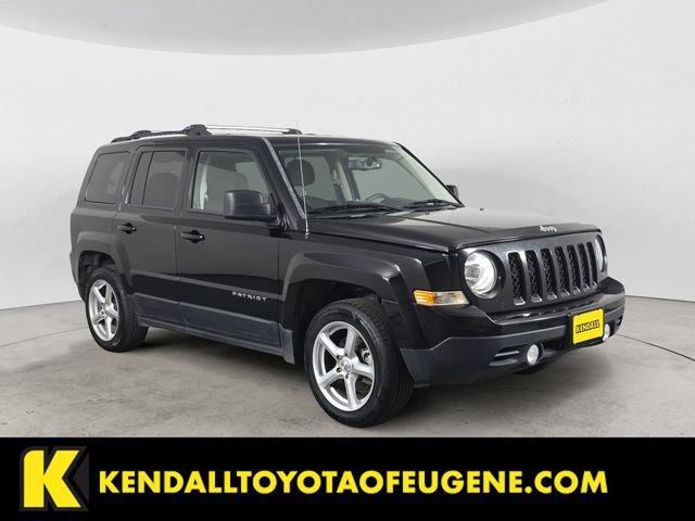 Used 2016 Jeep Patriot Sport w/ Power Value Group FWD image 3