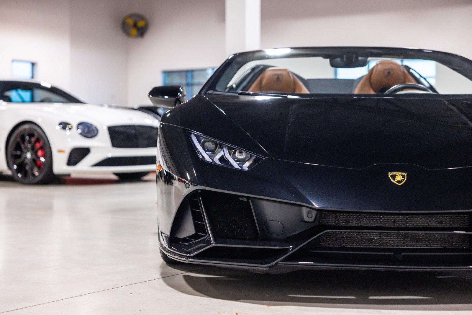 Used 2023 Lamborghini Huracan EVO AWD/4WD image 22
