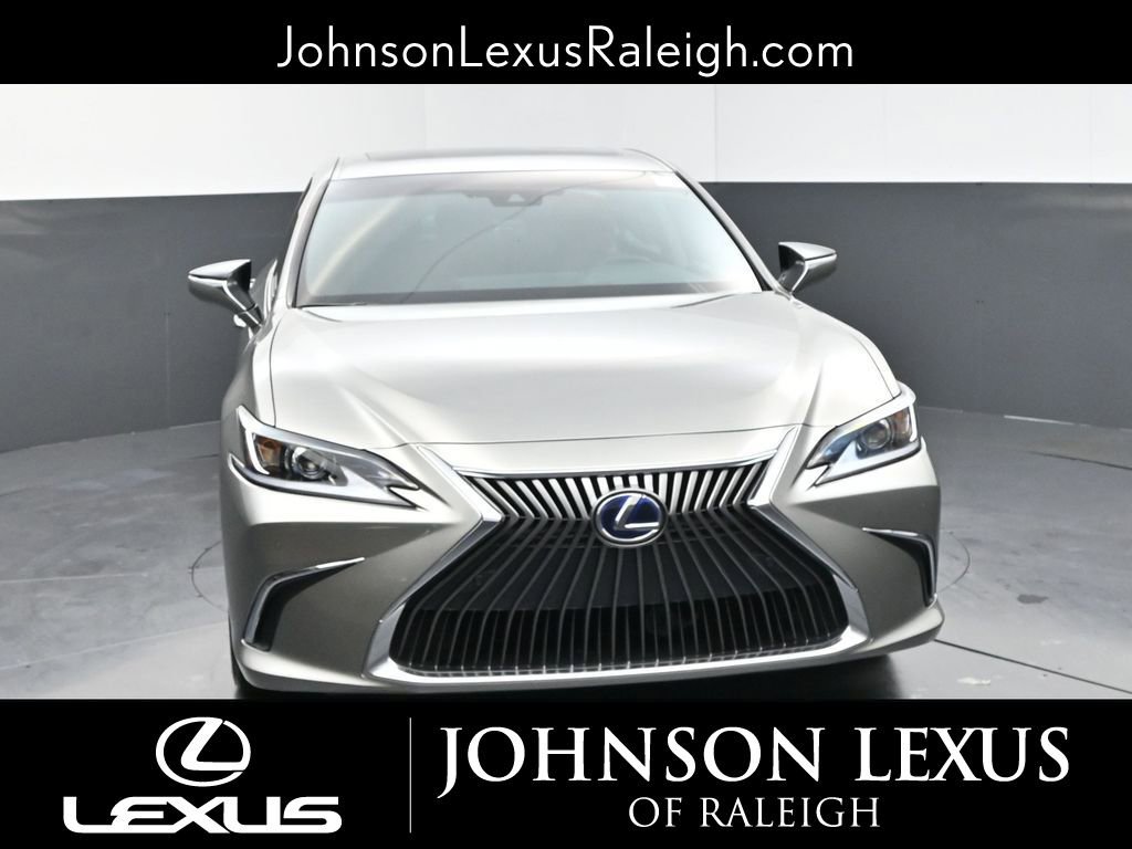 Used 2021 Lexus ES 300h w/ Premium Package FWD image 4