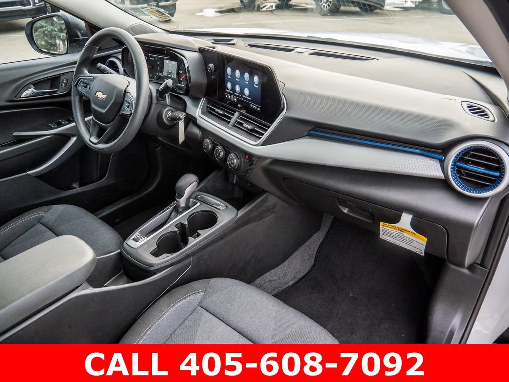 Used 2026 Chevrolet Trax LS w/ Driver Confidence Package FWD image 13
