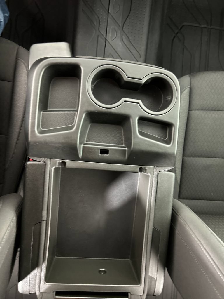 Used 2025 Chevrolet Silverado 1500 Custom w/ Turbomax Blackout Package AWD/4WD image 18