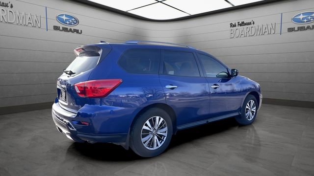 Used 2020 Nissan Pathfinder SV w/ Cargo Package image 5