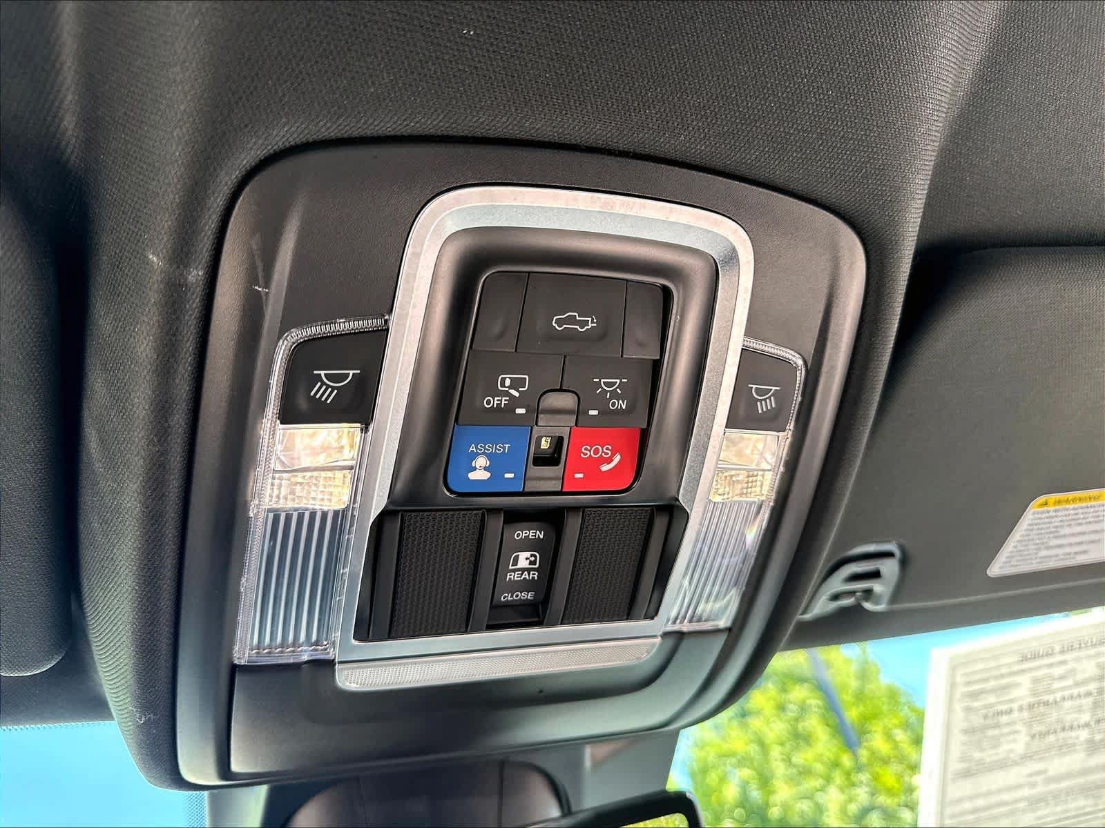 Used 2022 RAM 1500 Limited AWD/4WD image 37