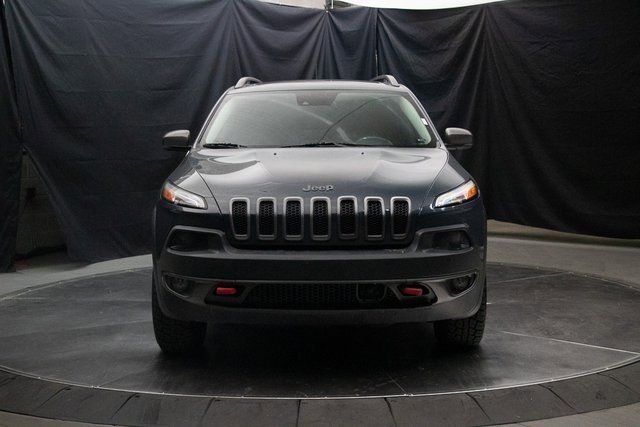Used 2016 Jeep Cherokee Trailhawk w/ Comfort/Convenience Group image 4