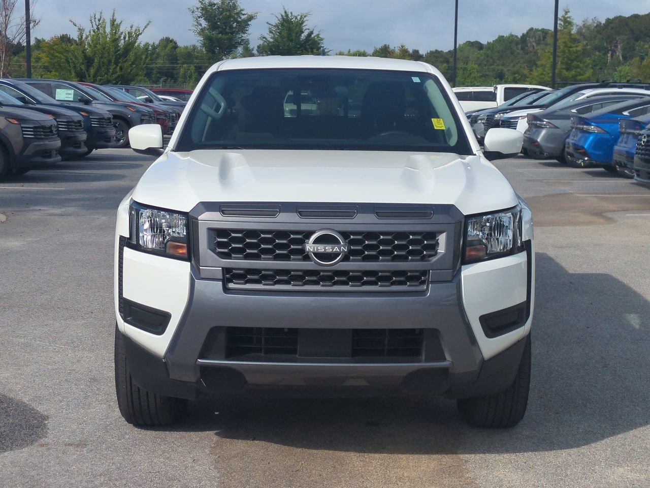 Certified 2025 Nissan Frontier SV RWD image 9