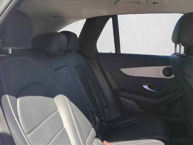 Used 2022 Mercedes-Benz GLC 300 4MATIC w/ Premium Package Lite image 24