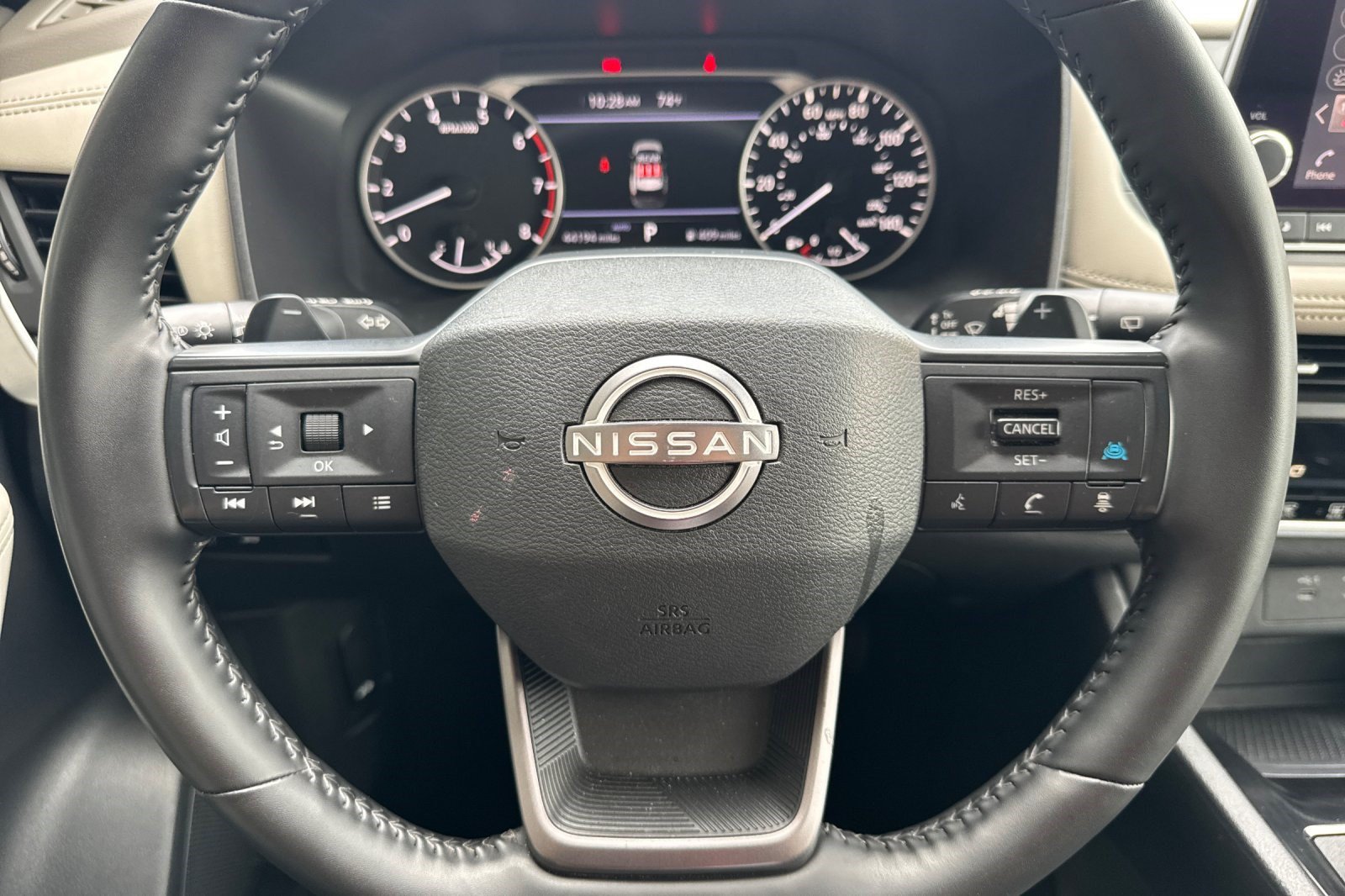 Used 2025 Nissan Rogue SV AWD/4WD image 11