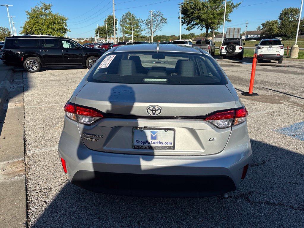 Used 2025 Toyota Corolla LE FWD image 7