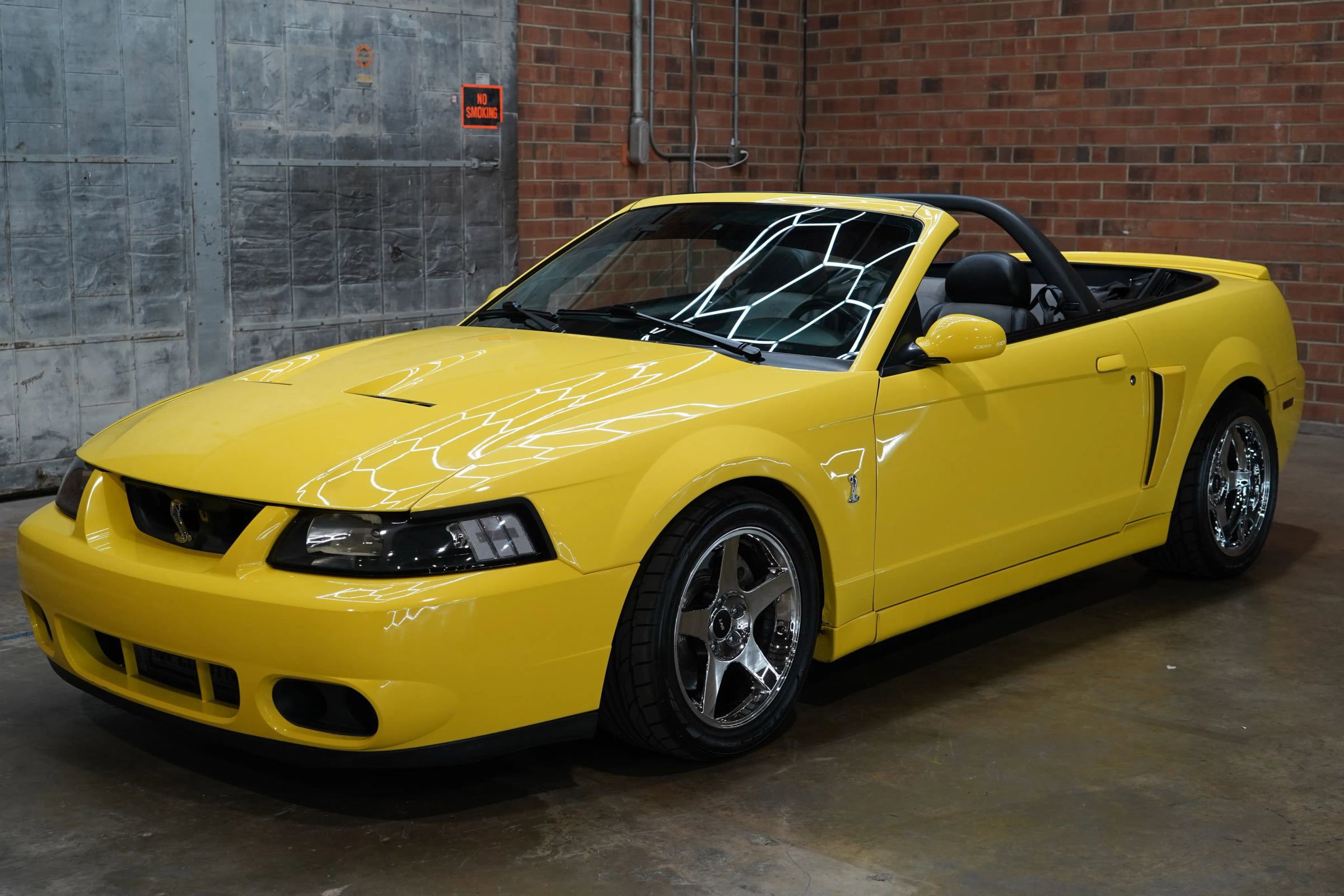 Used 2003 Ford Mustang Cobra image 8