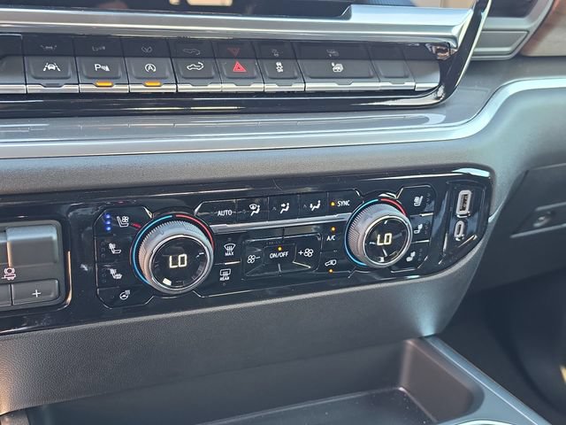 New 2026 Chevrolet Silverado 1500 High Country w/ Technology Package AWD/4WD image 25