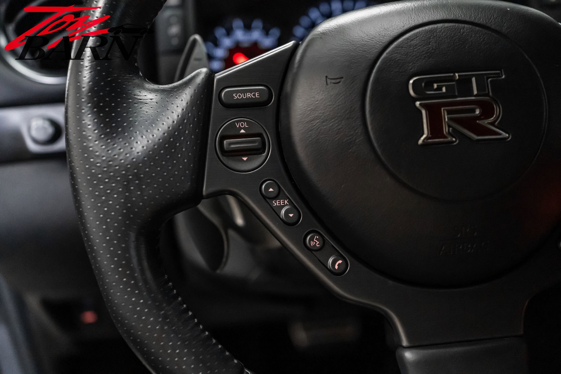 Used 2013 Nissan GT-R Black Edition image 34