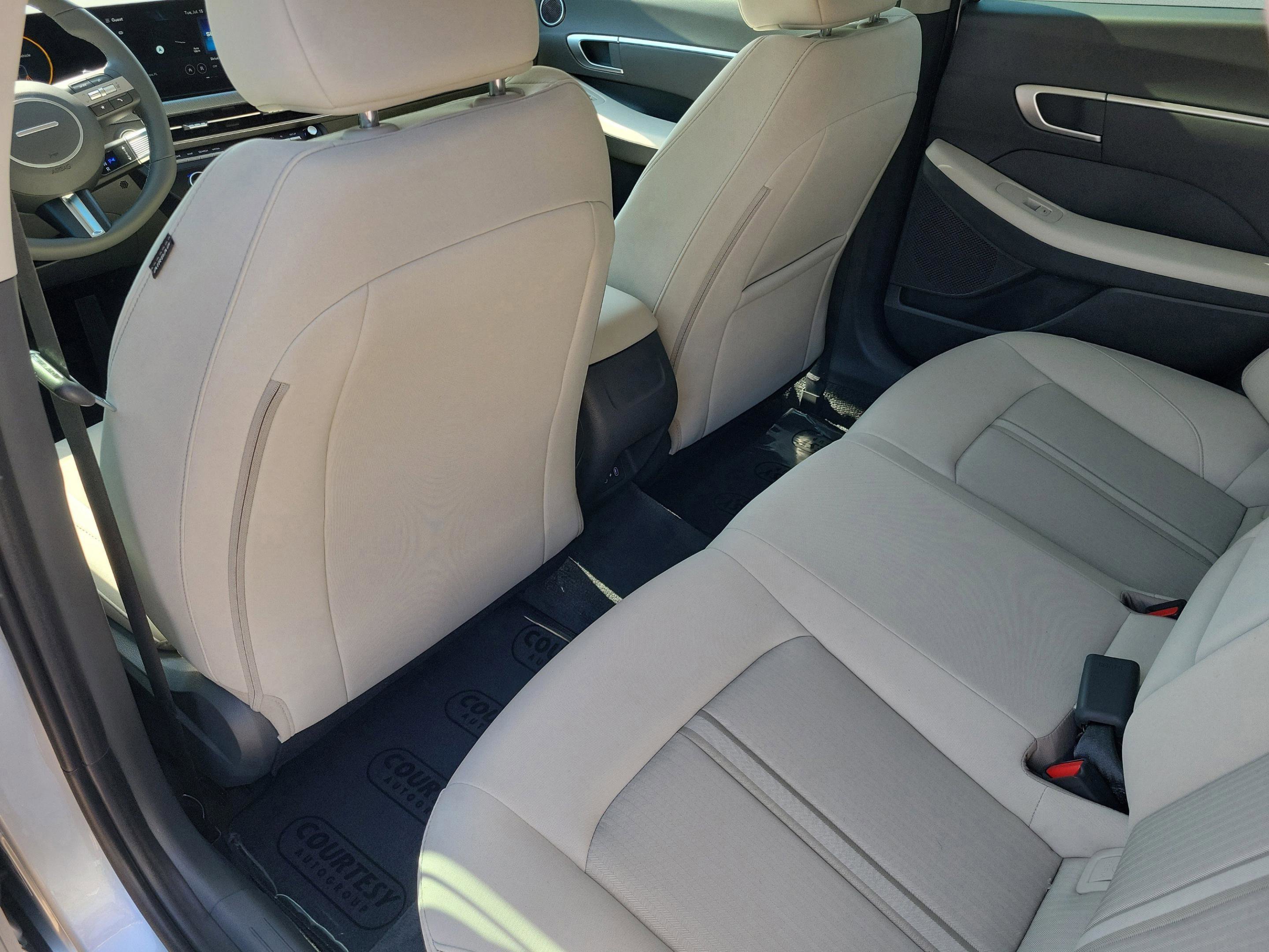 New 2025 Hyundai Sonata SEL image 28