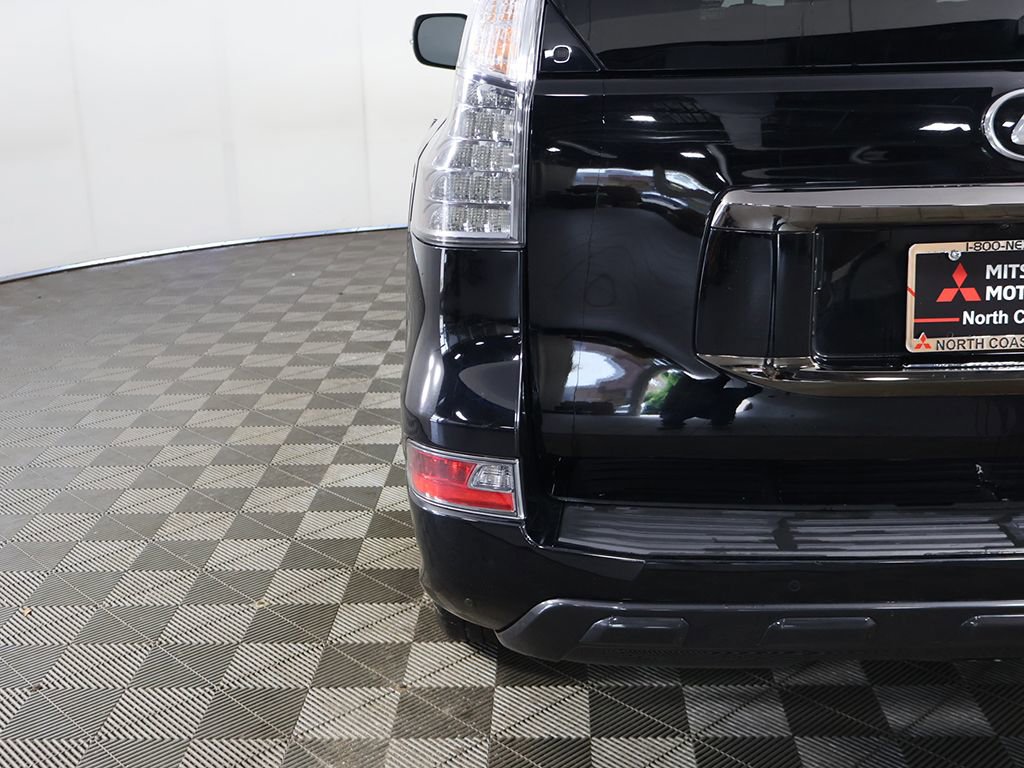 Used 2023 Lexus GX 460 w/ Black Line Special Edition AWD/4WD image 26