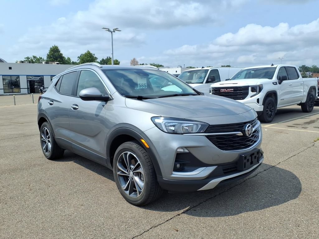 Used 2023 Buick Encore GX Select w/ Safety Package II AWD/4WD image 3