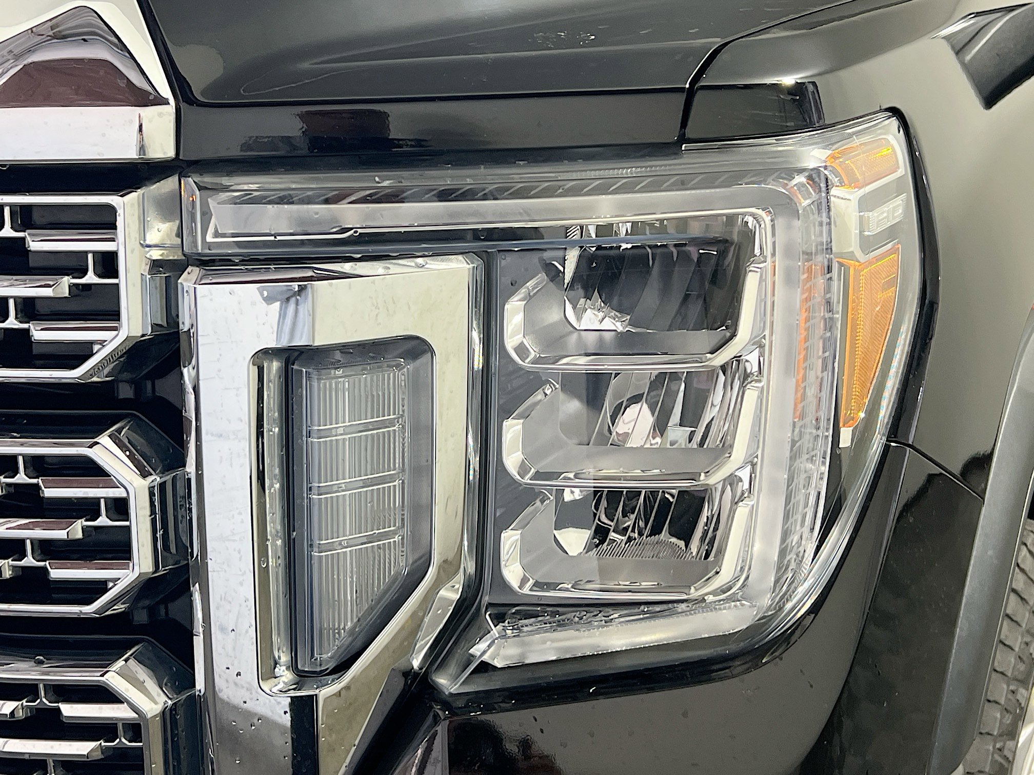 Used 2021 GMC Sierra 2500 Denali w/ Denali Ultimate Package image 11