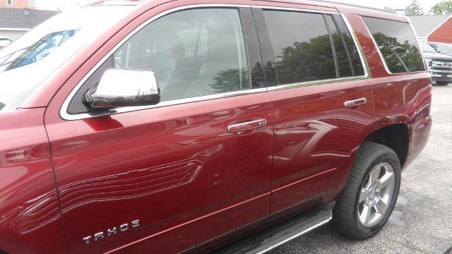 Used 2020 Chevrolet Tahoe Premier AWD/4WD image 3
