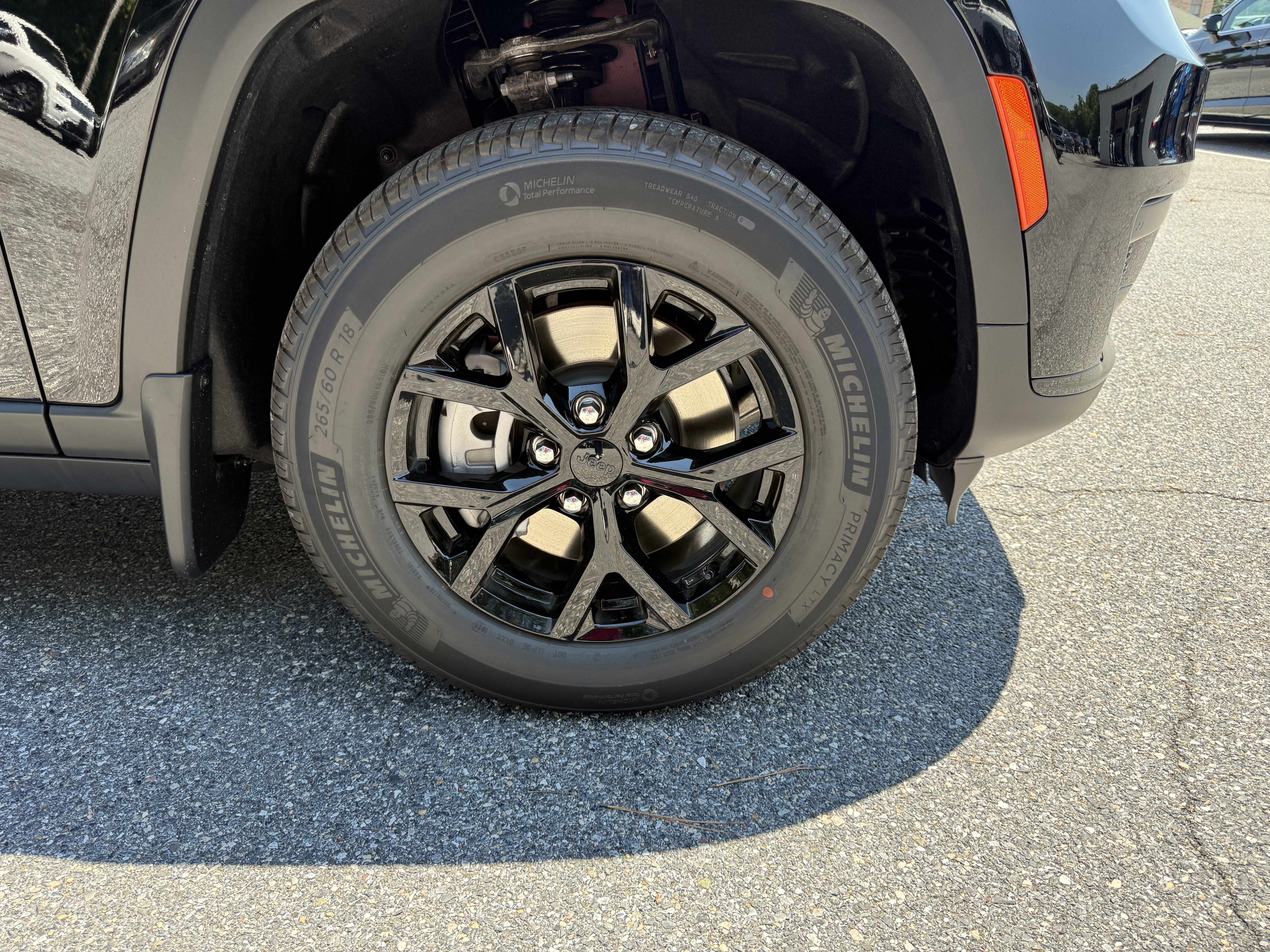 New 2025 Jeep Grand Cherokee L Altitude image 10