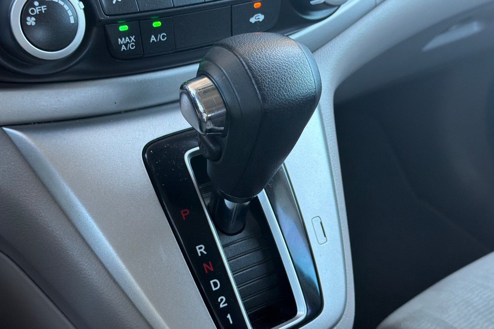 Used 2013 Honda CR-V LX image 27