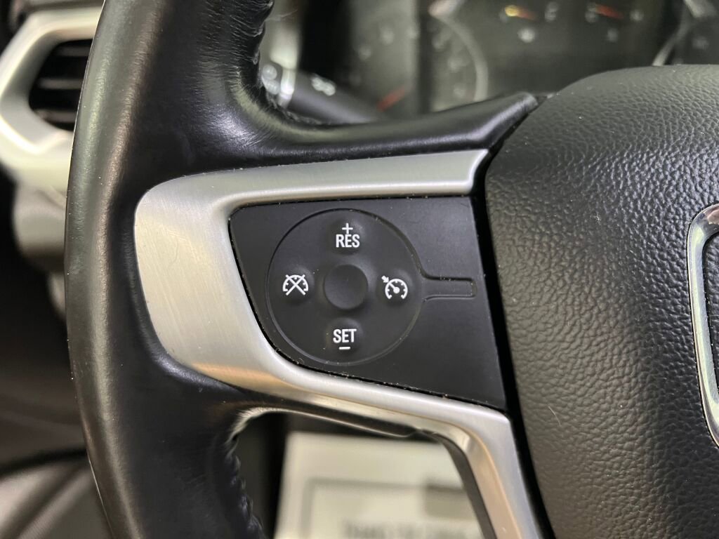 Used 2020 GMC Acadia SLE w/ Driver Convenience Package image 11