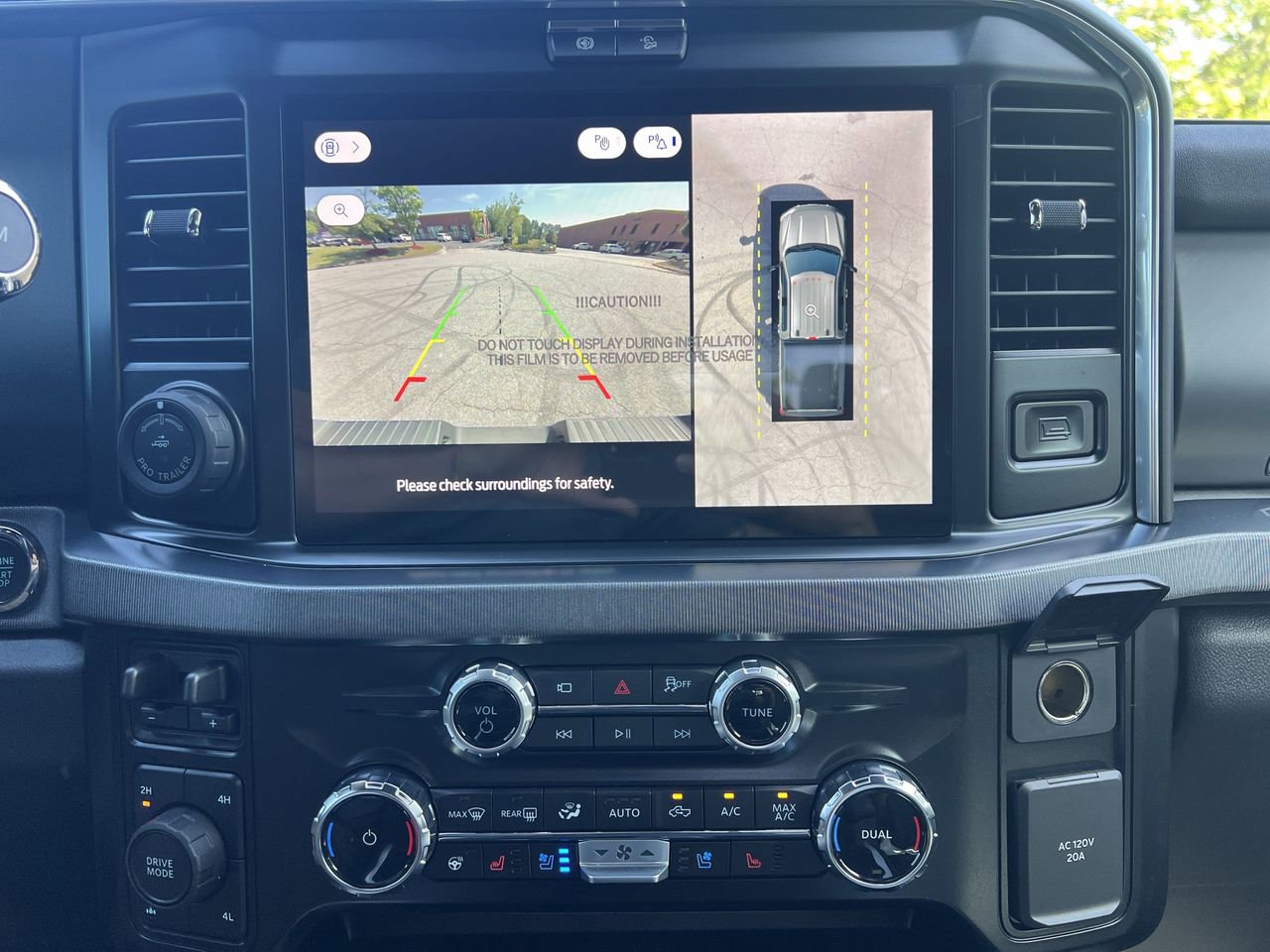New 2025 Ford F350 Platinum w/ FX4 Off-Road Package AWD/4WD image 4
