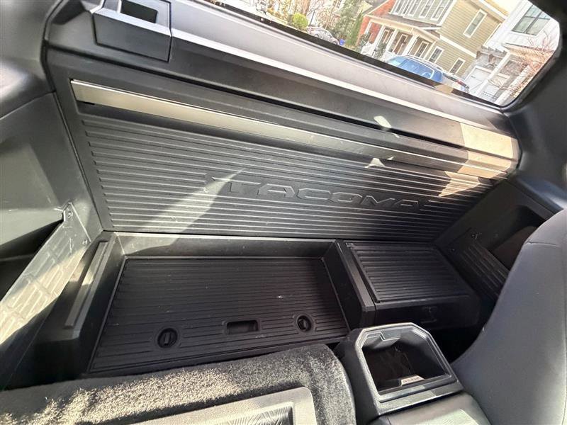 Used 2024 Toyota Tacoma SR image 23