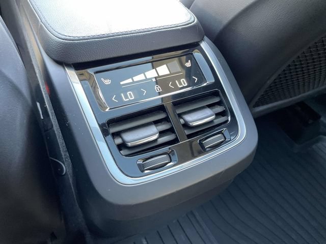Used 2019 Volvo XC90 T5 Momentum w/ Protection Package Premier AWD/4WD image 23