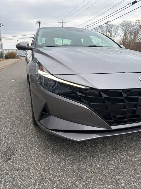 Certified 2022 Hyundai Elantra SEL image 3