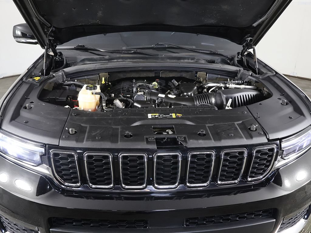 Used 2021 Jeep Grand Cherokee L Limited AWD/4WD image 20