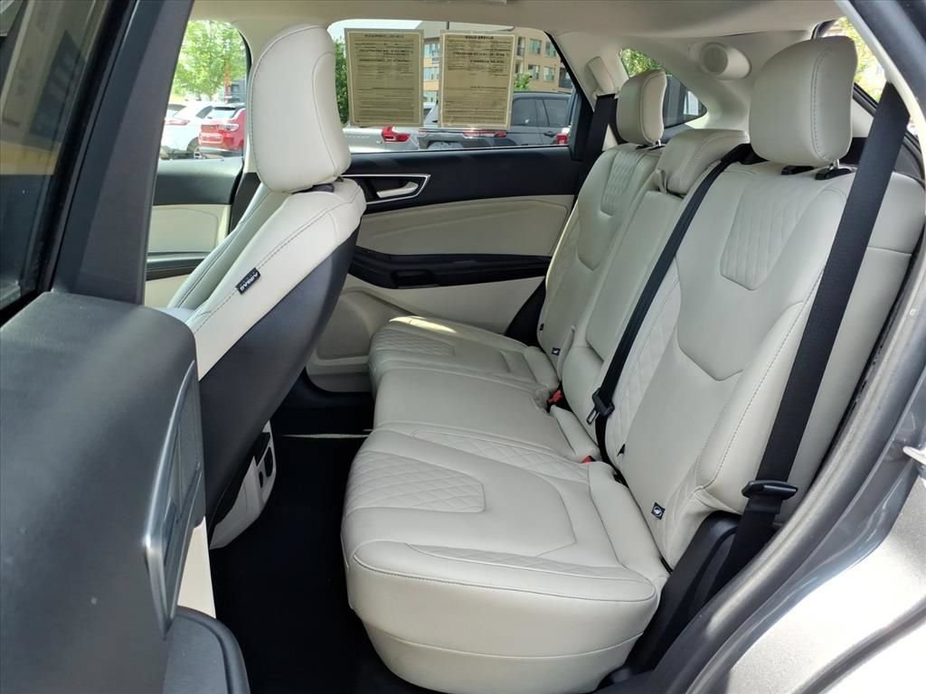 Used 2024 Ford Edge Titanium AWD/4WD image 24