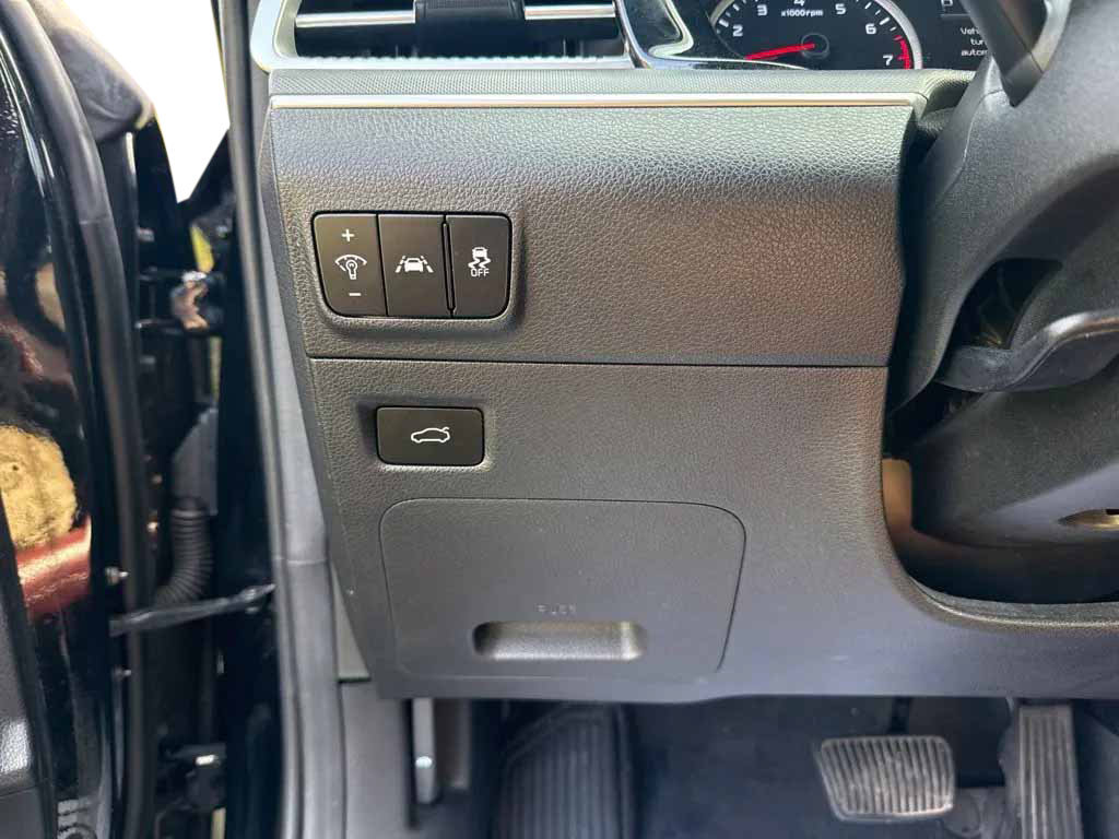 Used 2023 Kia K5 GT-Line w/ GT-Line Premium Package AWD/4WD image 19