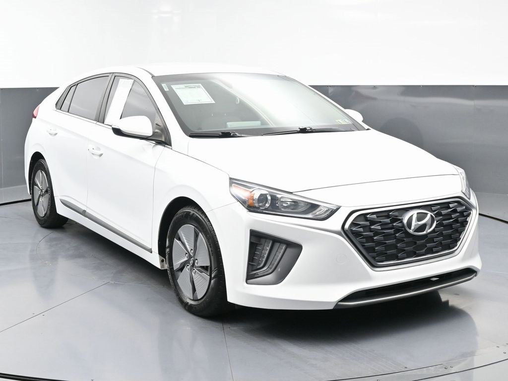 Used 2021 Hyundai Ioniq SE image 3